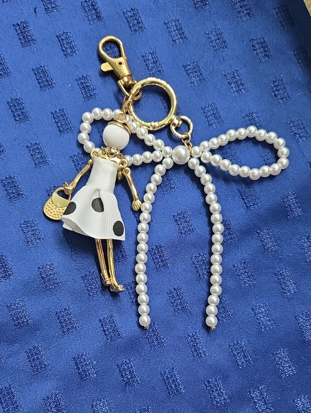 Pearl Bow Doll Key & Card Holder Charm - White/Gold